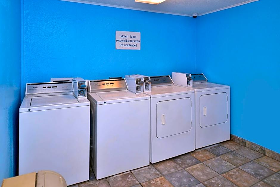 Americas Best Value Inn & Suites Jackson, MI