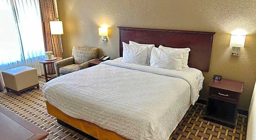 Sonesta Essential Hotels Overland Park