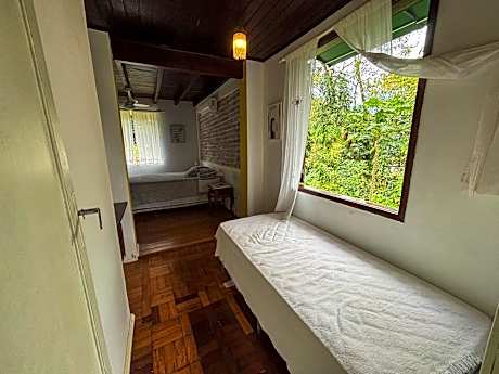 Triple Room with Private Bathroom