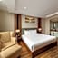 Van Phat Riverside Hotel