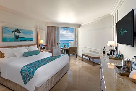 Superior Honeymoon Suite Ocean View - King Size Bed