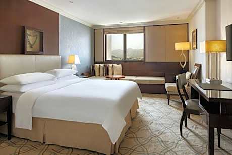 Deluxe Room, 1 King Bed