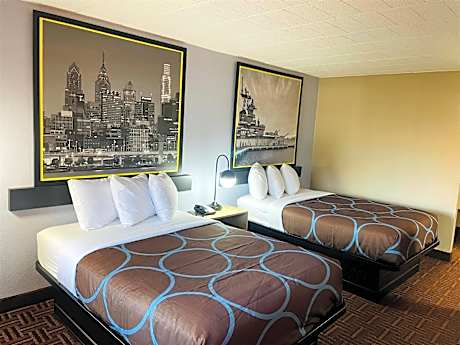 2 Double Beds, Smoking