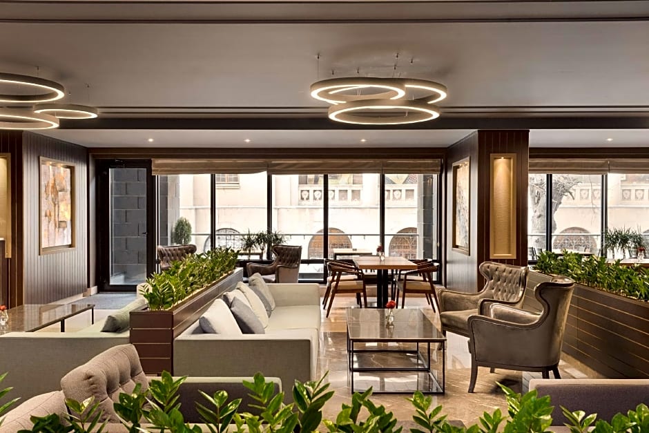 Wyndham Grand Tbilisi