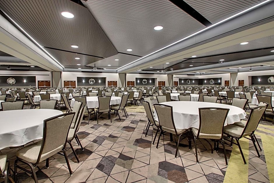 Drury Plaza Hotel Cape Girardeau Conference Center