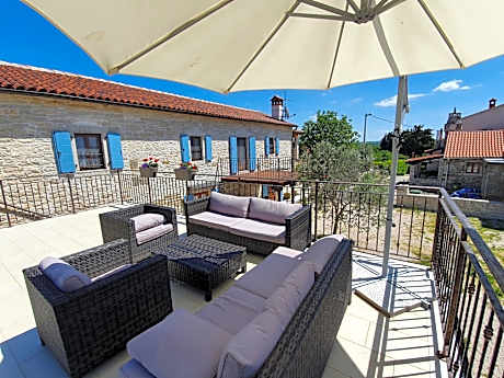 Deluxe Triple Room with Sea View