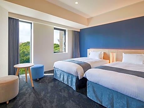Large Twin Room