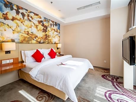 Ultra Sassy Double Suite