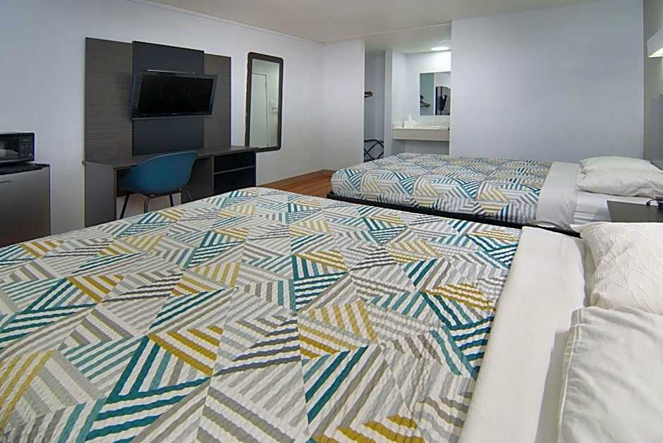 Motel 6-Red Oak, TX - Dallas