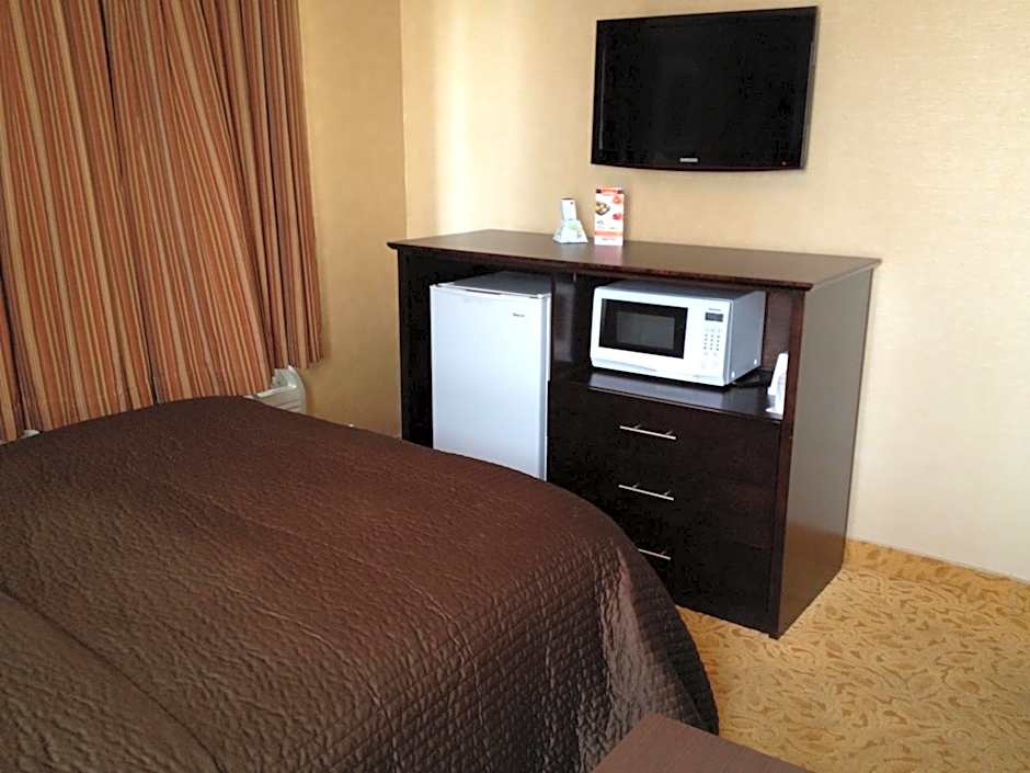 Mississauga Gate Inn