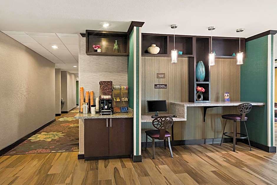 Comfort Inn & Suites - Newcastle