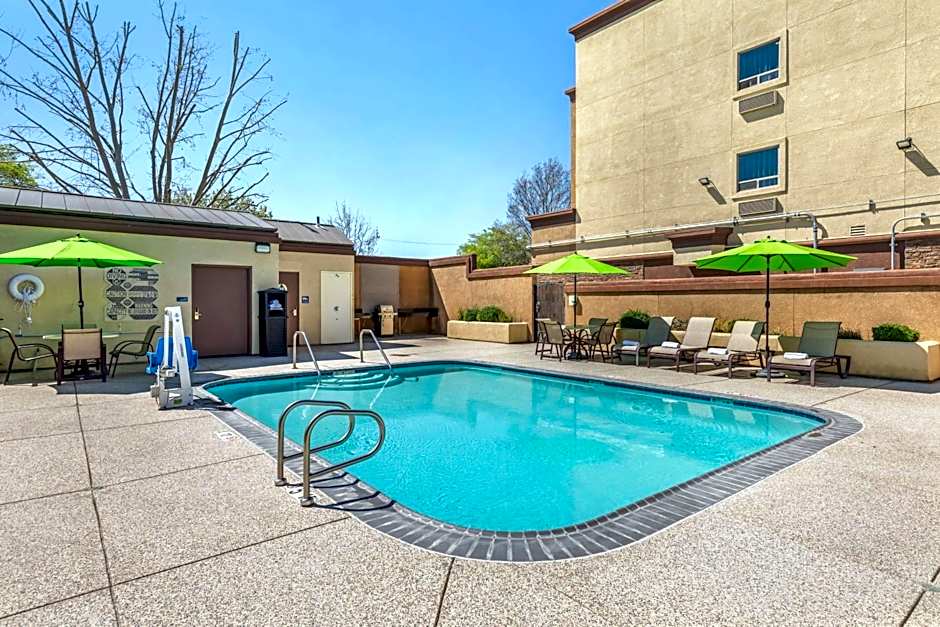 Best Western Plus Taft Inn