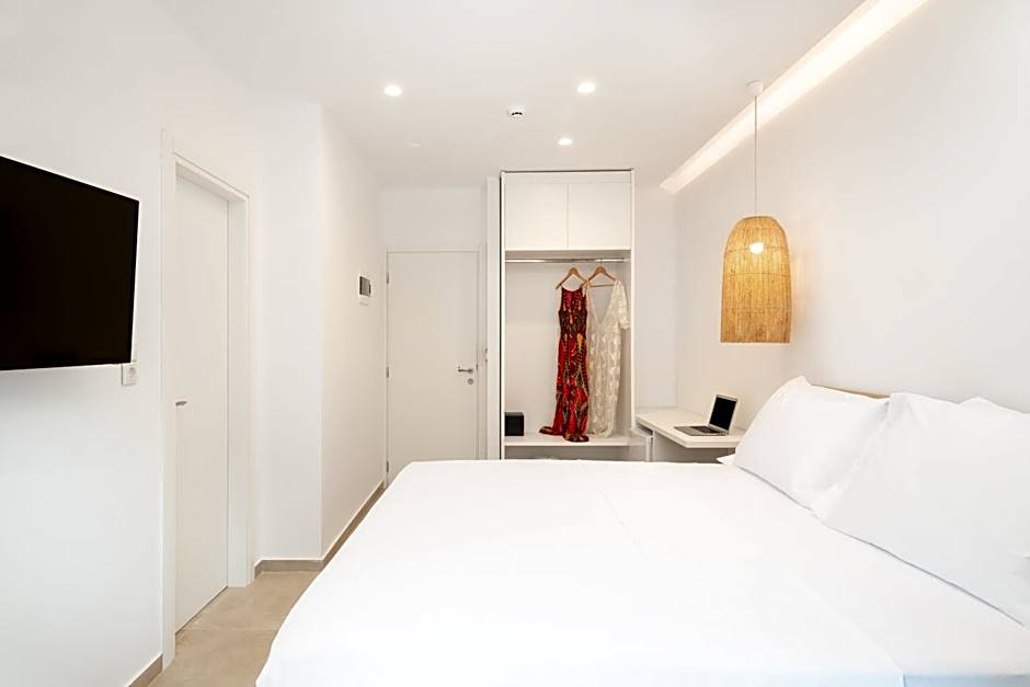 Golden Bee Lifestyle