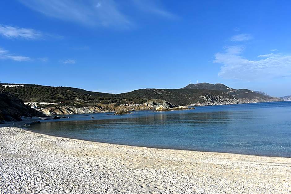 Heliopetra Sea View Studios