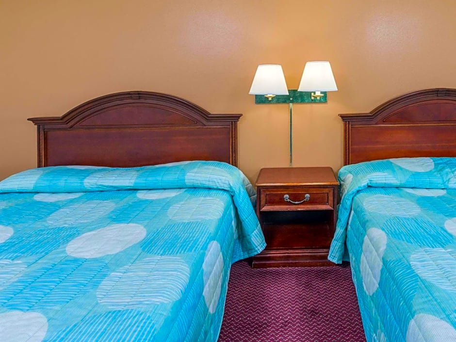 Knights Inn Kirksville MO