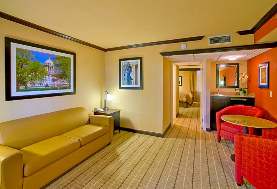 Wyndham Garden Oklahoma City - Near OKC Airport, Restaurants, Mins-to Outlet Mall & Down Town