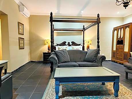 Executive Family Room