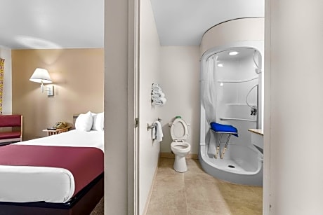 1 Double Bed Accessible Non-Smoking