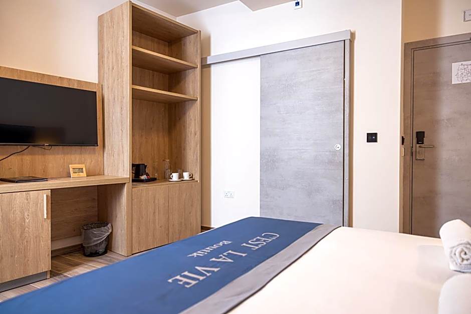 C'est La Vie Boutik Swieqi