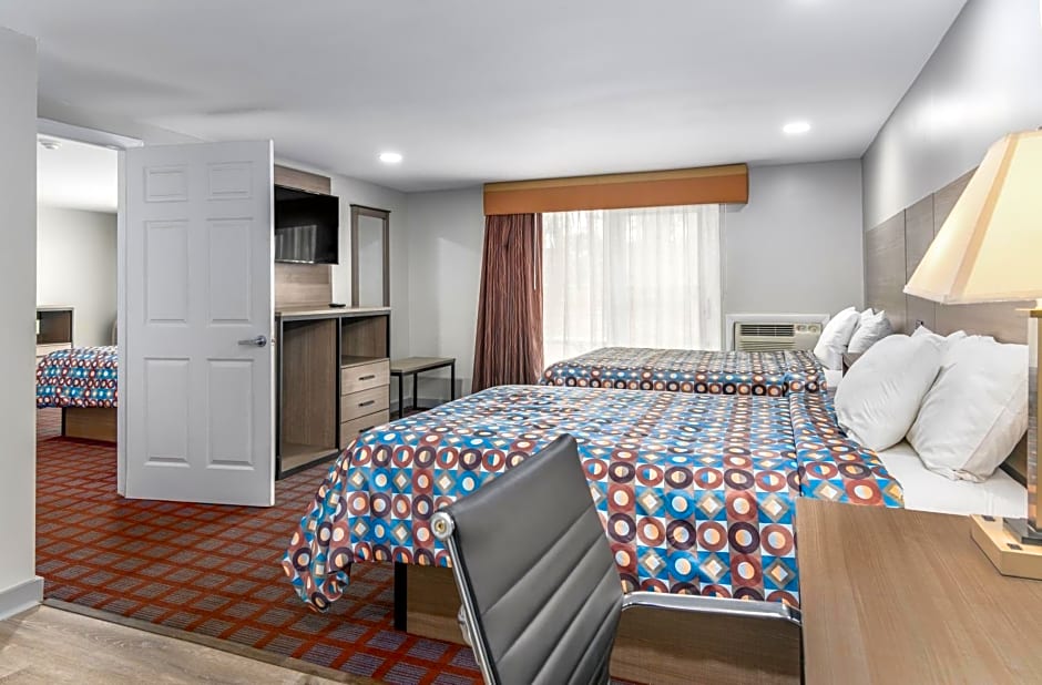 Blue Dolphin Inn