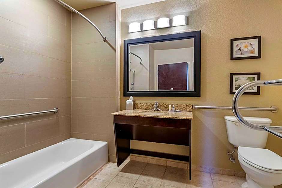 Comfort Inn Bentonville - Crystal Bridges