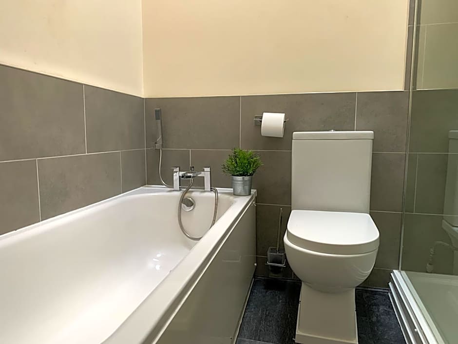 Market Place Serviced Apartments, Leek