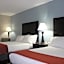 Holiday Inn Express Forsyth By IHG