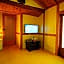 Hanulgiwa Hanok Stay
