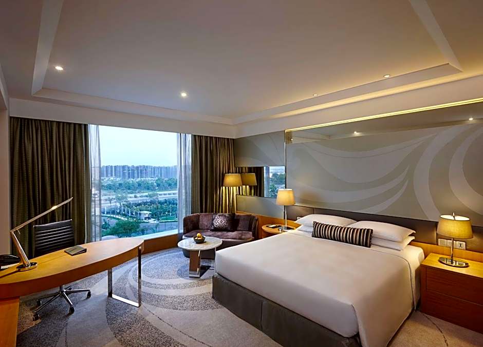 Photo 1 of 8 of Spa 1 King Bed, Jetted Tub