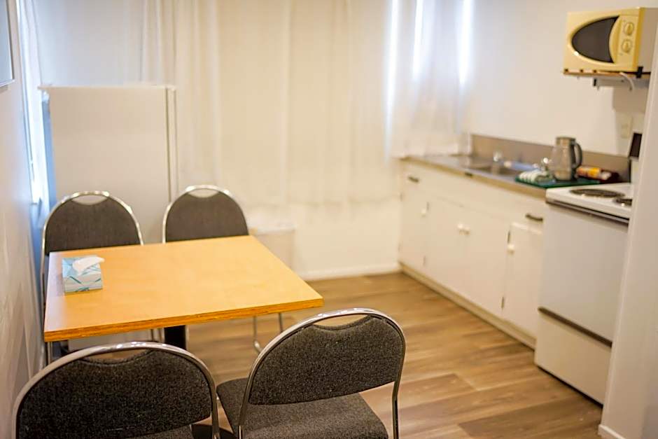 Alpers Lodge & Conference Centre