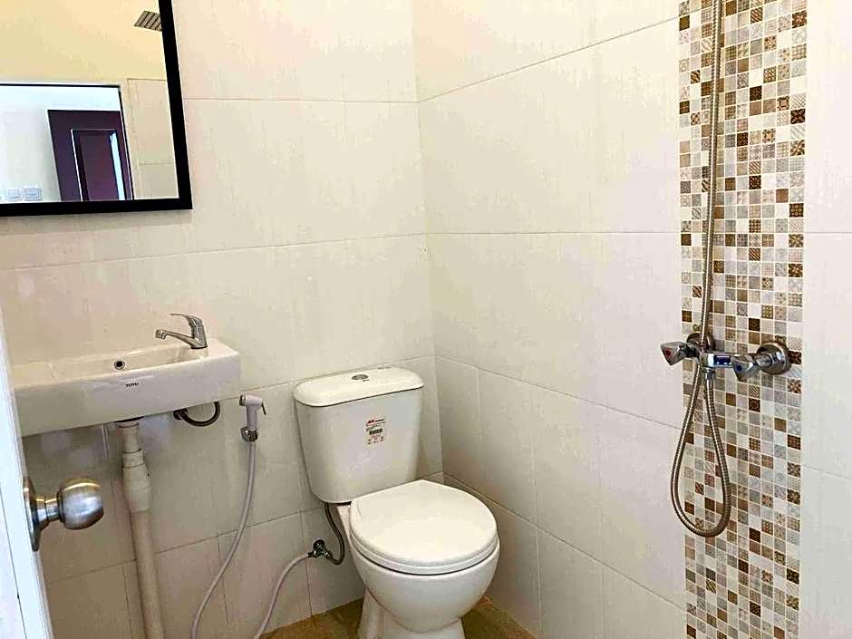 Hartono Inn Seturan Mitra RedDoorz