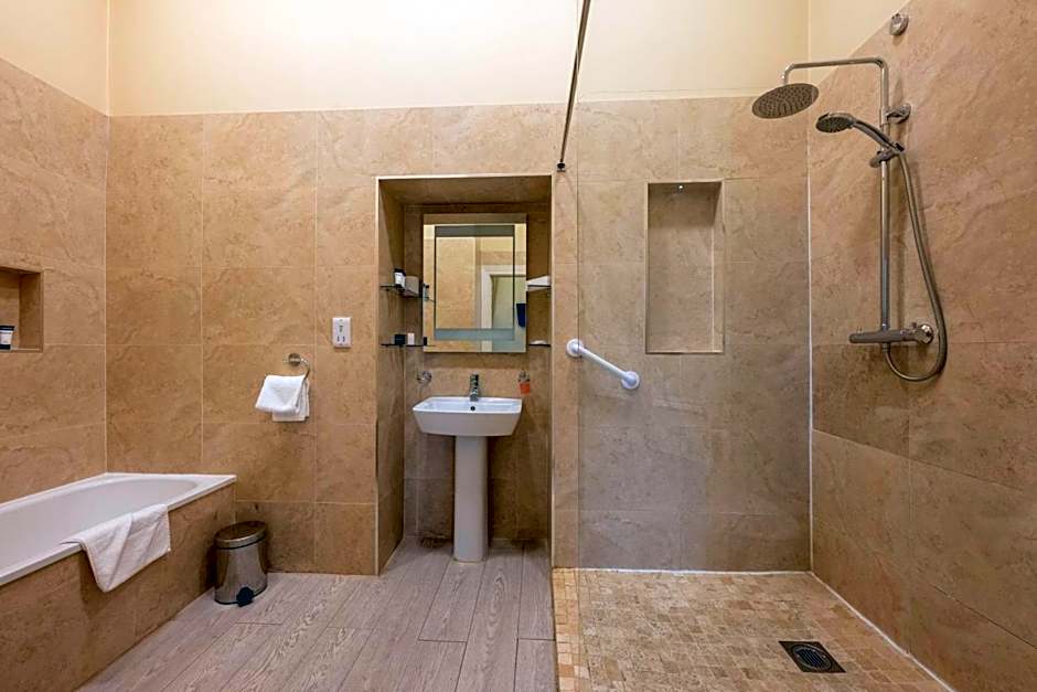 Belleek Castle, Ballina