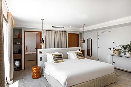 King Suite with Sea View