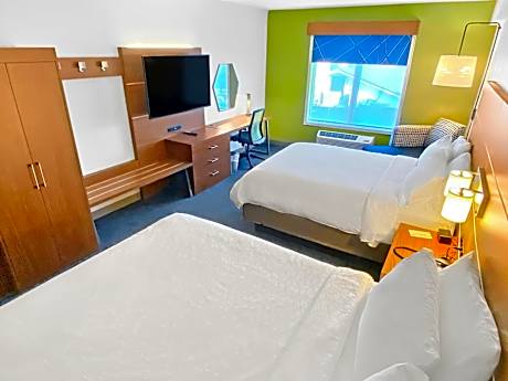 Standard Queen Room with Two Queen Beds - Communications and Mobility Accessible