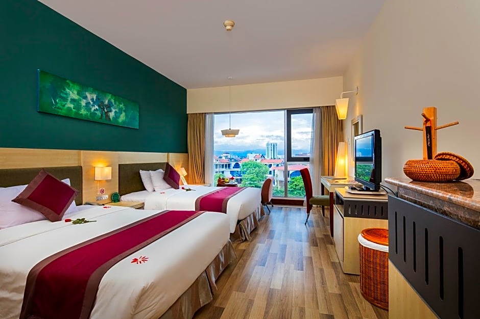 Saigon Quang Binh Hotel