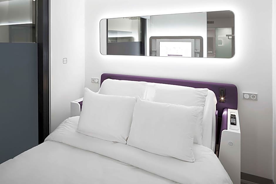 YOTELAIR Istanbul Airport, Duty free - International Transit area