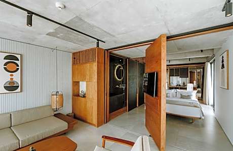 Premier Suite Plus King