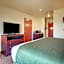 Cobblestone Inn & Suites - Cambridge