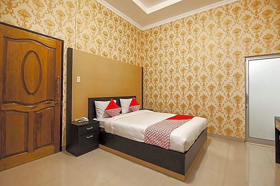 Capital O 540 Esther Hotel