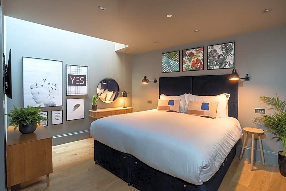 Hiding Space - Trim Street Apartments