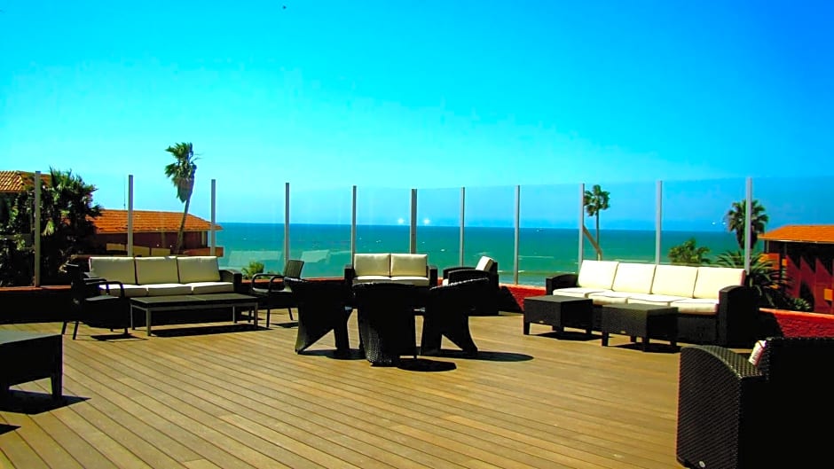 Puerto Nuevo Baja Hotel & Villas