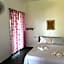 Toris Backpackers Paradise