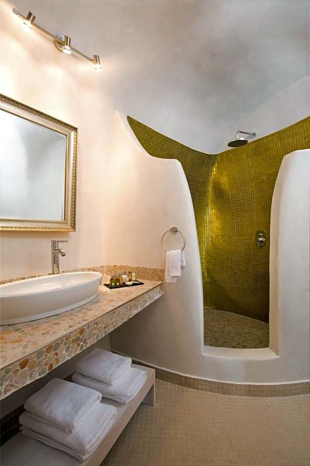 Gold Suites