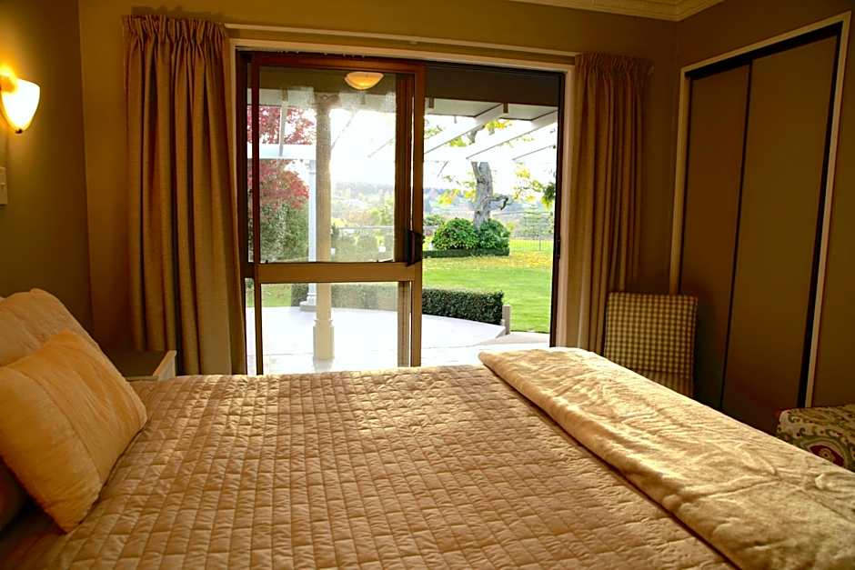 Somersal Bed & Breakfast