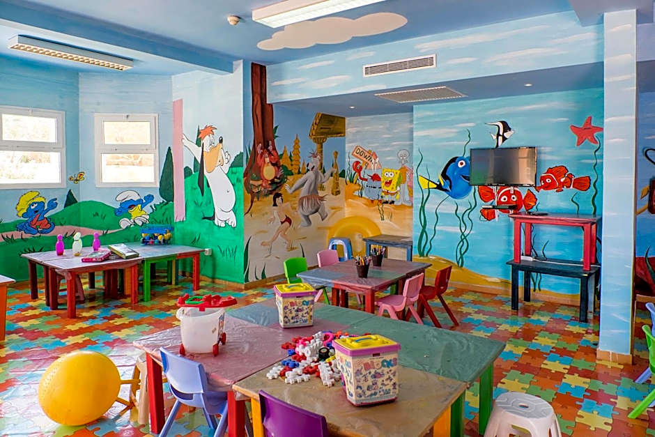 Medina Belisaire And Thalasso