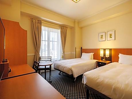 Economy Twin Room - Non-Smoking