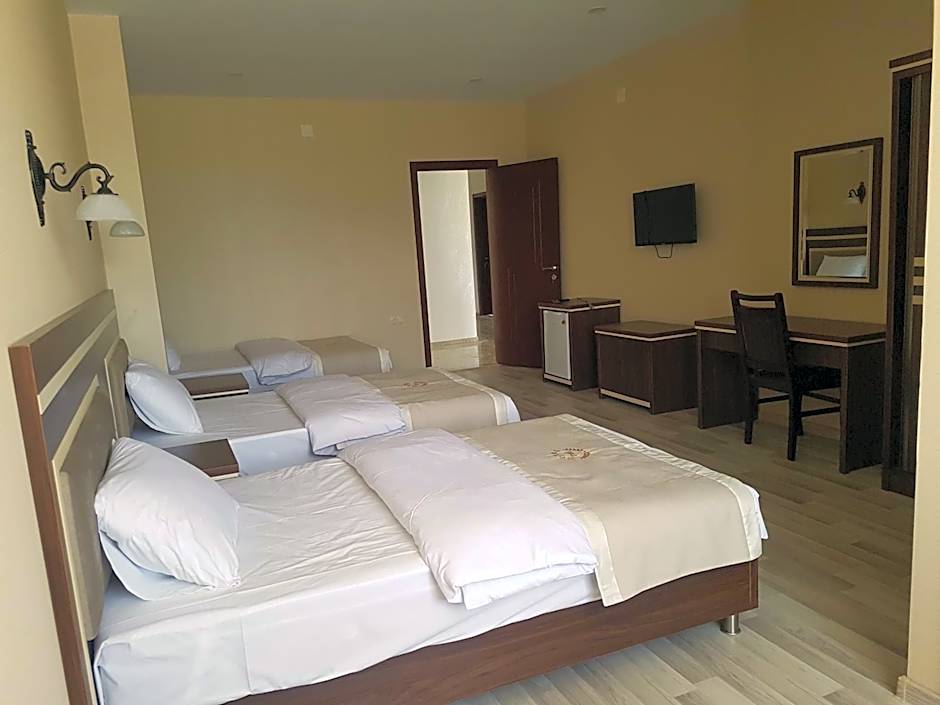 Hotel 725