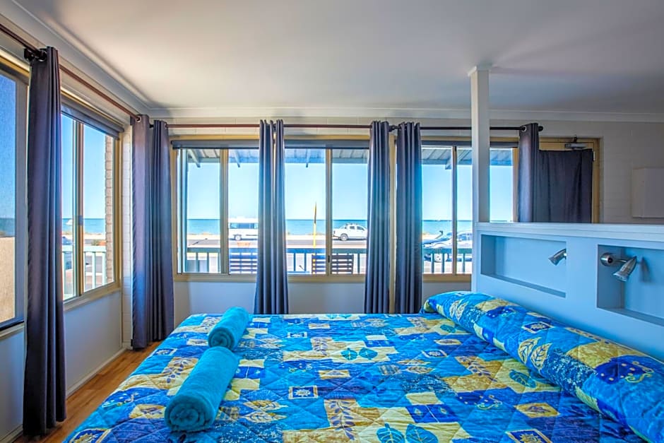 Shark Bay Seafront Apartments