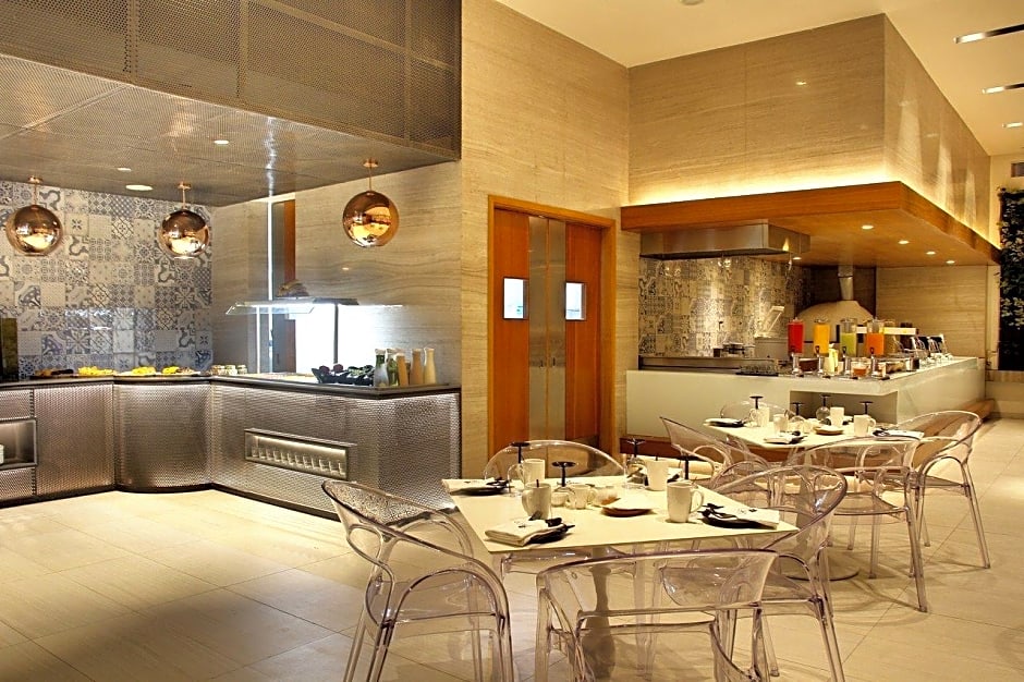 Radisson Bengaluru City Center