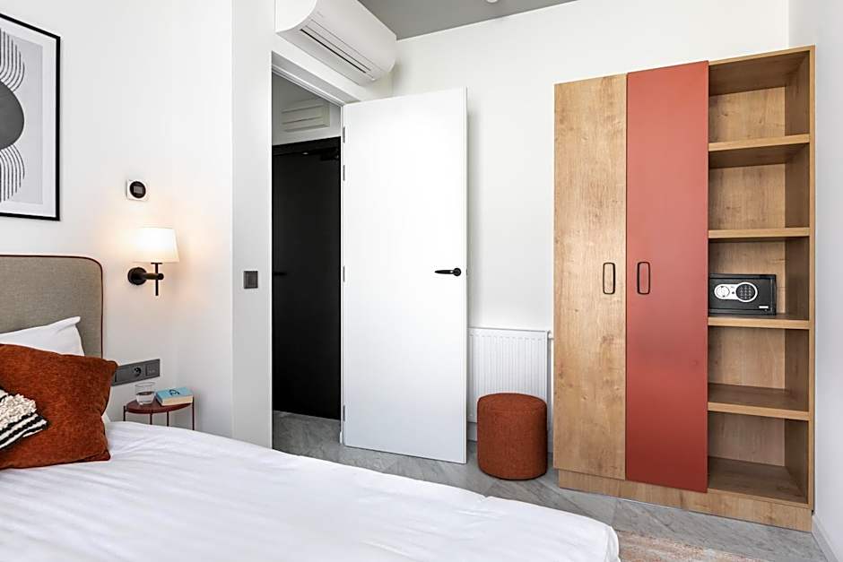 H11 Aparthotel